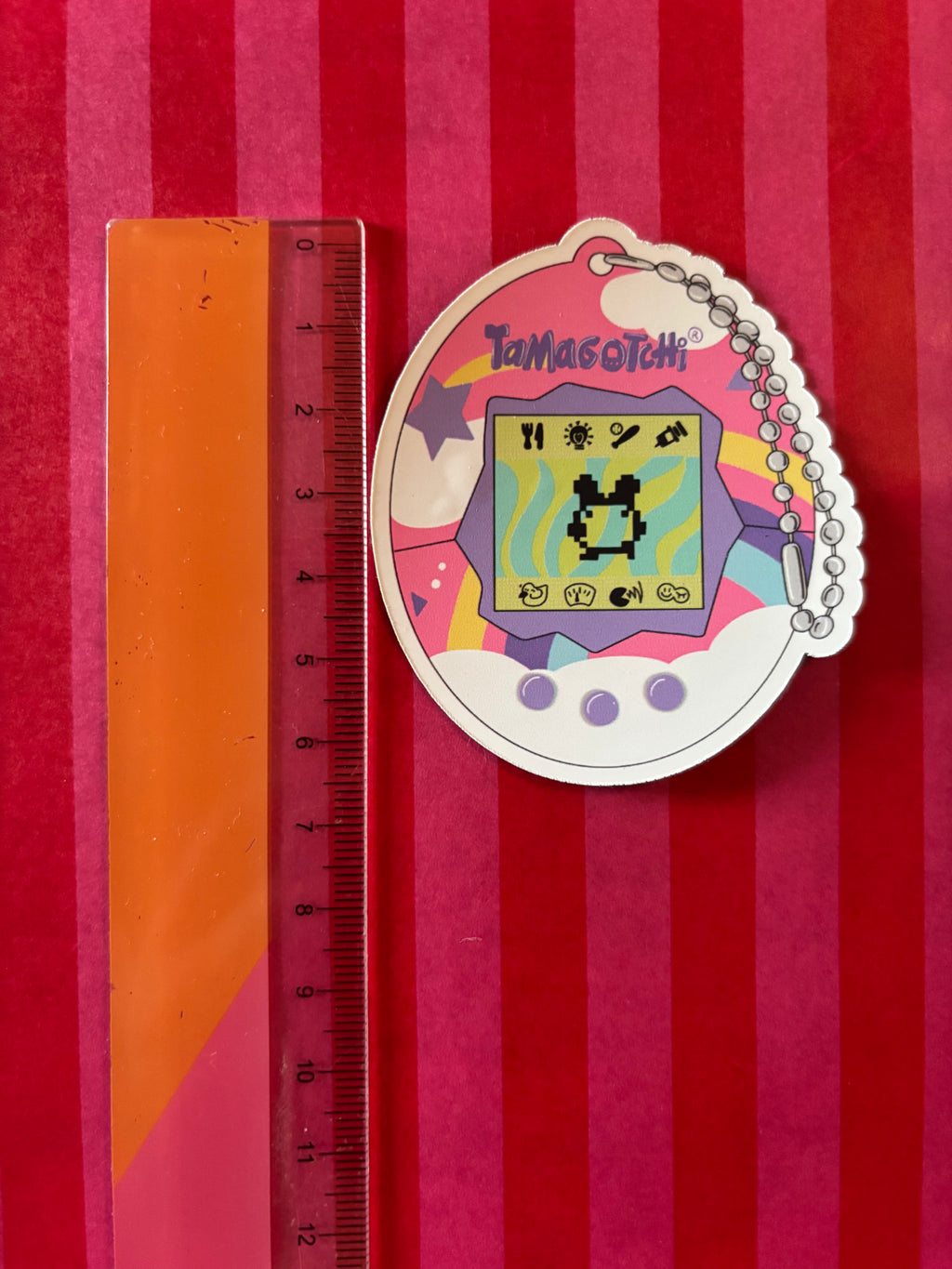 Magnet Tamagotchi - Emily in home
