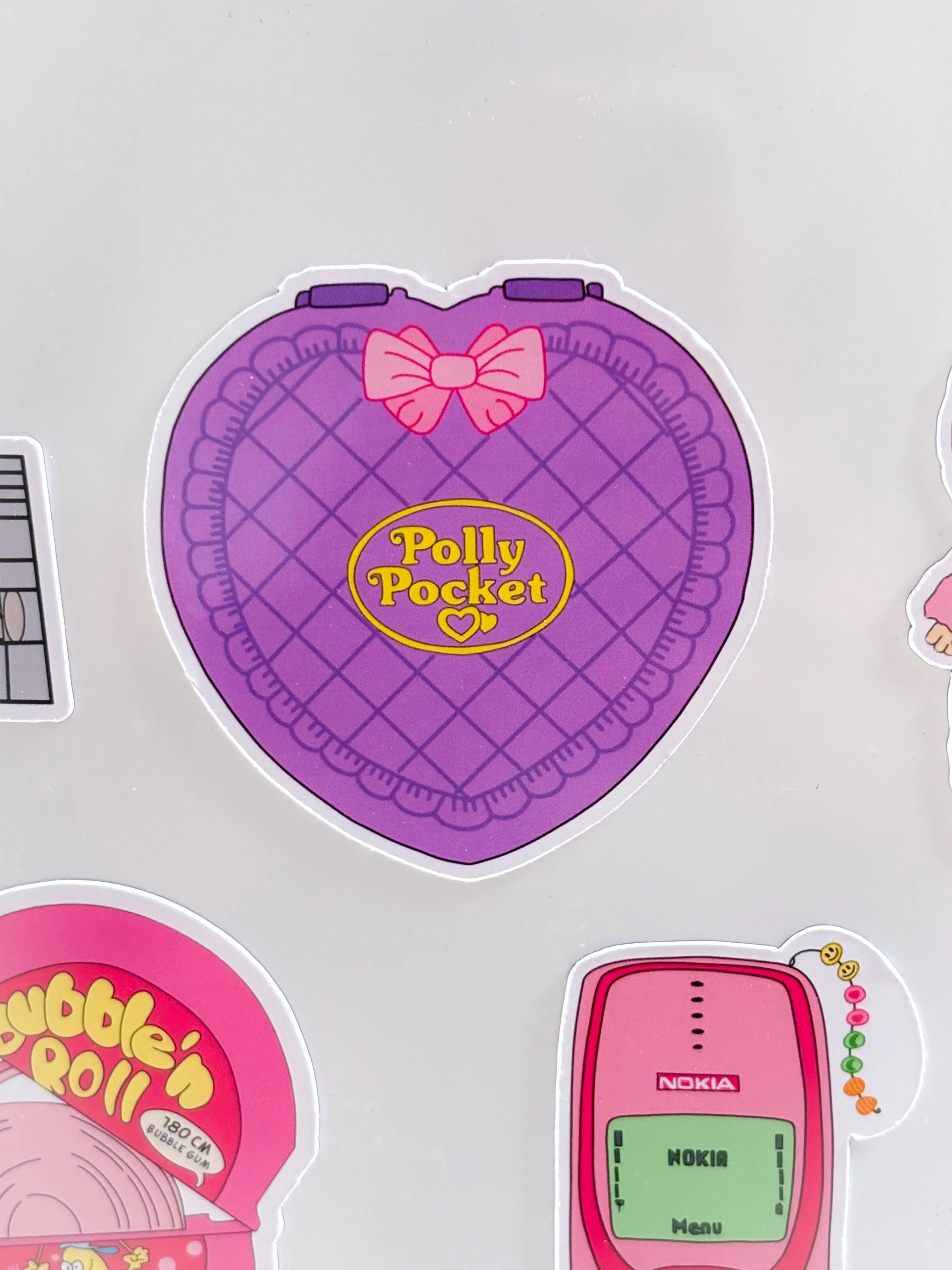 Magnet rétro 2000s polly pocket Emily in home