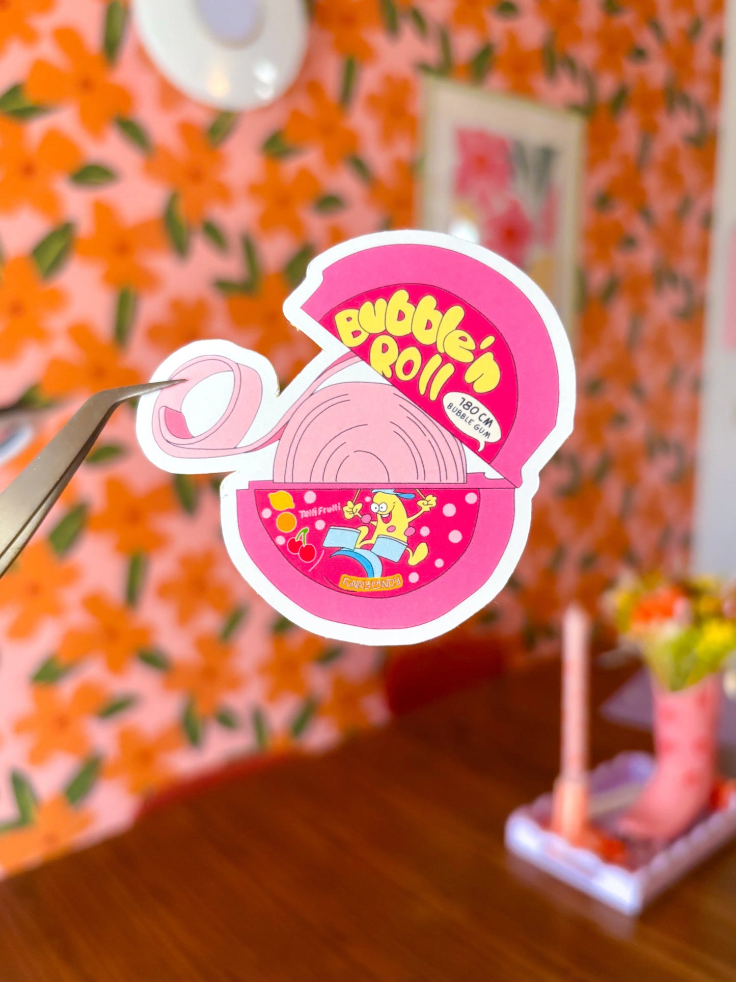 Sticker bubble roll Emily in home