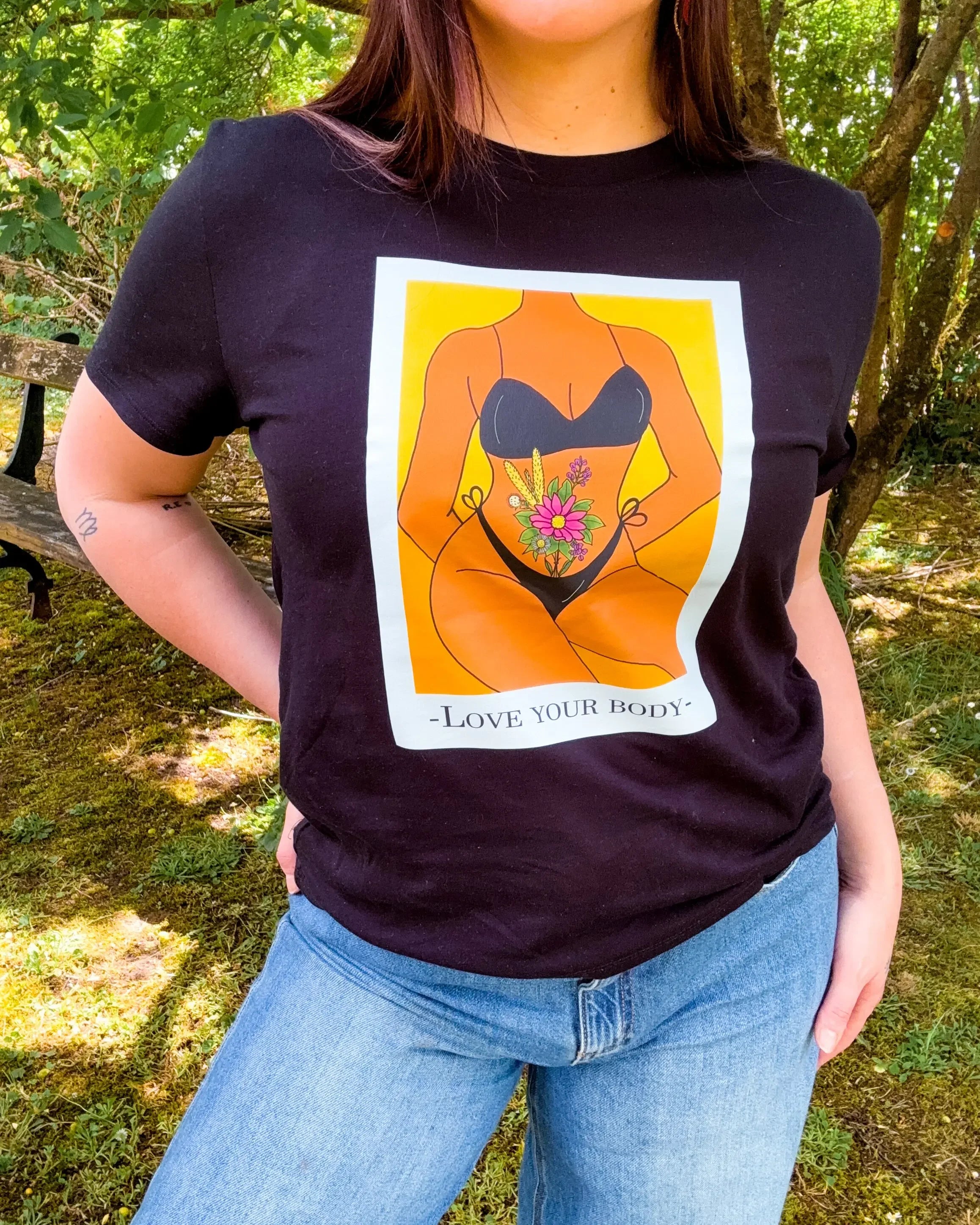 T Shirt Love your Body Emily in home